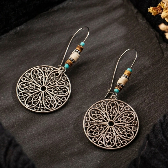 COPY - 6 pairs  of Trendy earrings - Picture 6 of 11